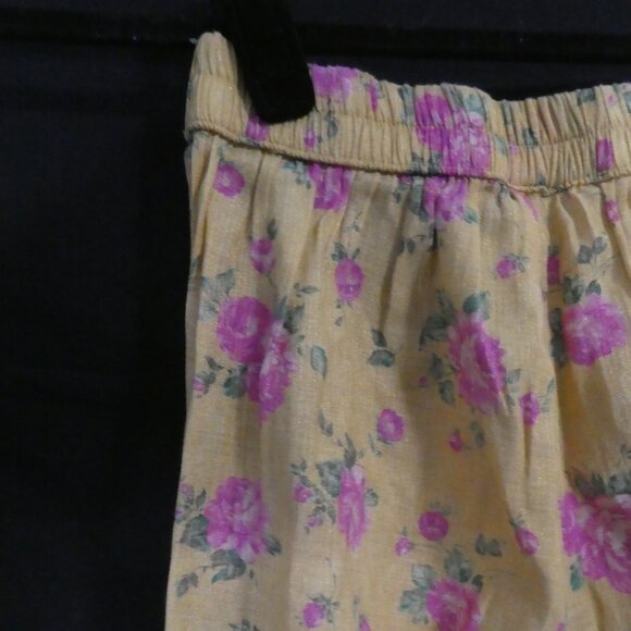 Unbranded | 10.5 inch waist measured | Floral Mustard Pants With Pink Flowers - Picture 10 of 16